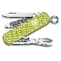 Нож перочинный Victorinox Classic Lime Twist (0.6221.241G) 58мм 7 функций карт.коробка